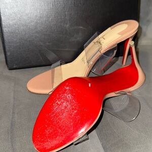 Christian Louboutin

Just Nothing 85MM Patent Leather Mules